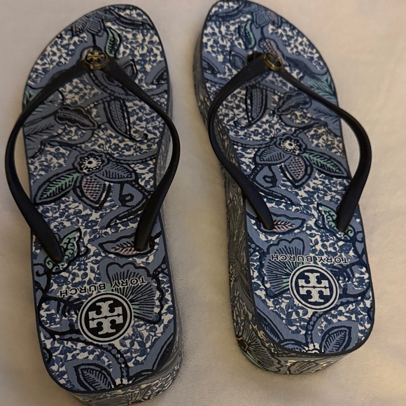 Tory Burch Shoes - Tory Burch Blue Floral Flip Flops